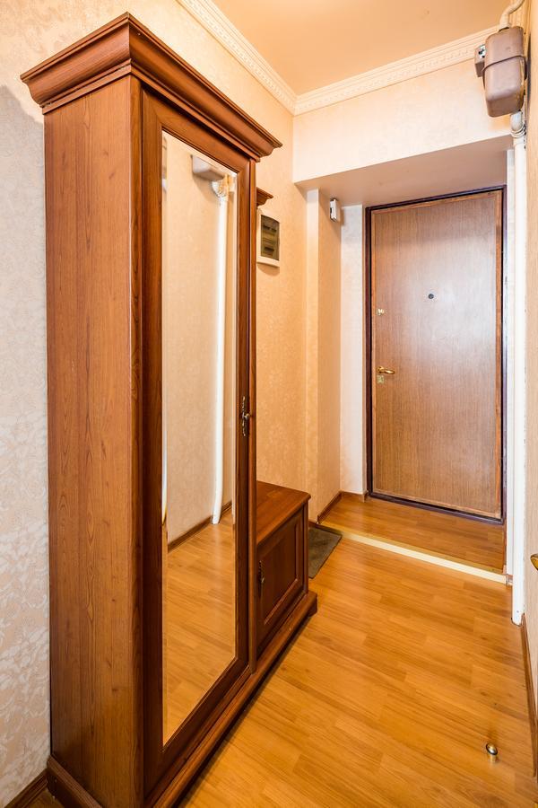 2 Virmens'Ka Apartment リヴィウ エクステリア 写真